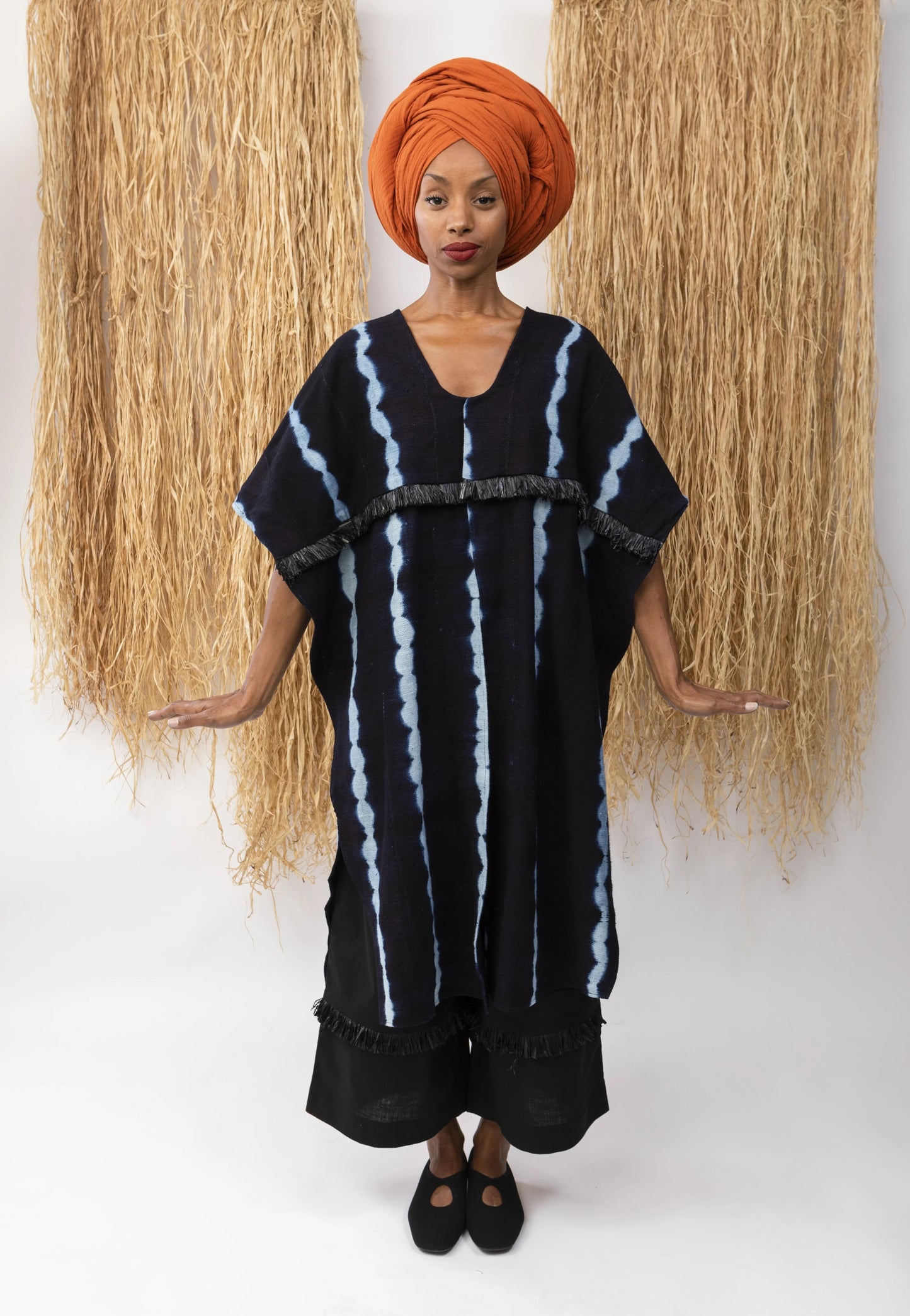 Poncho Cubano - Indigo LaurenceAirline