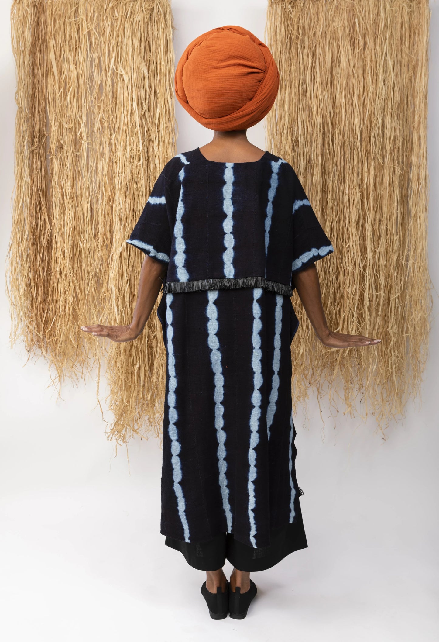 Poncho Cubano - Indigo LaurenceAirline