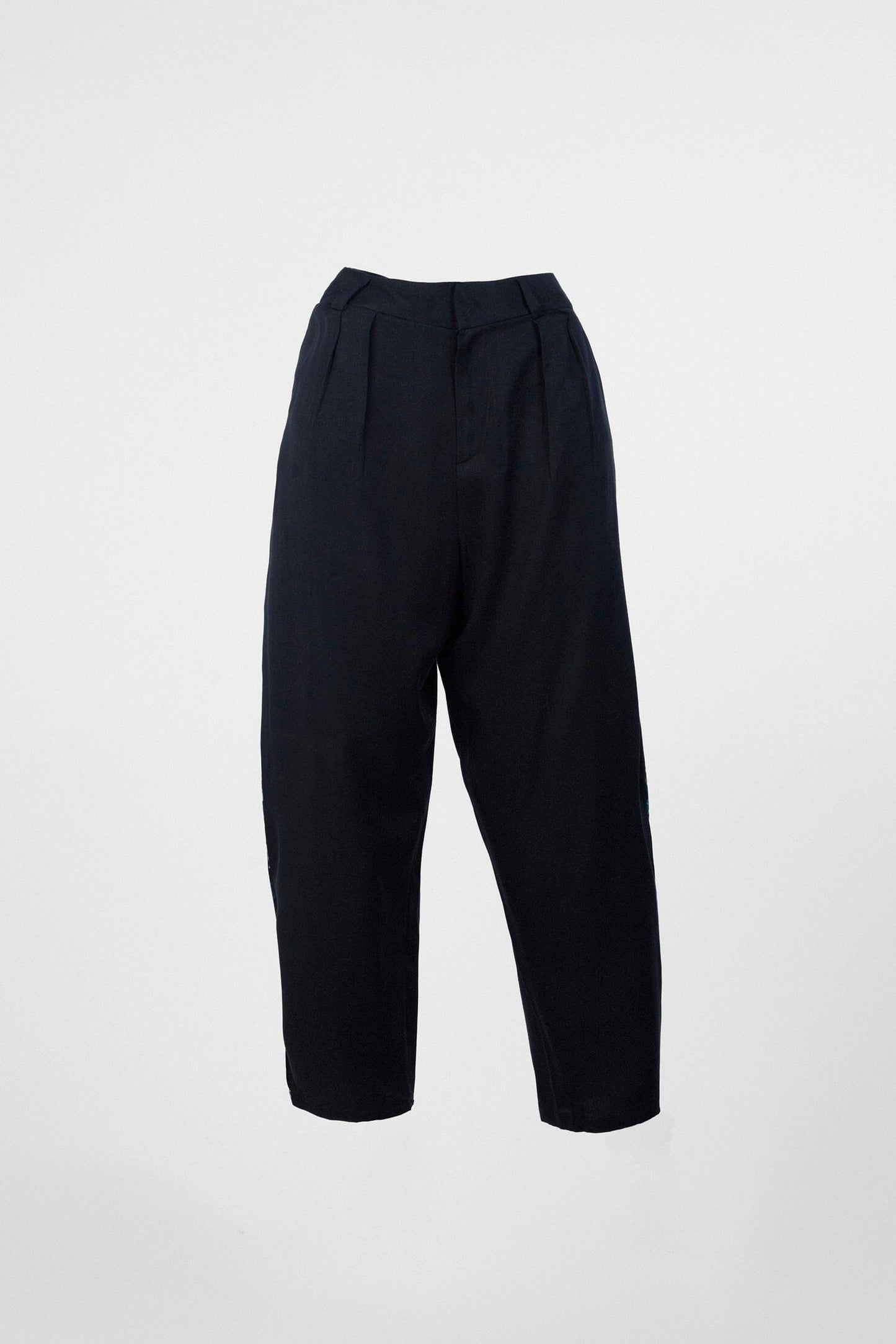 Stripe seam carrot pants • Black Trousers New LaurenceAirline