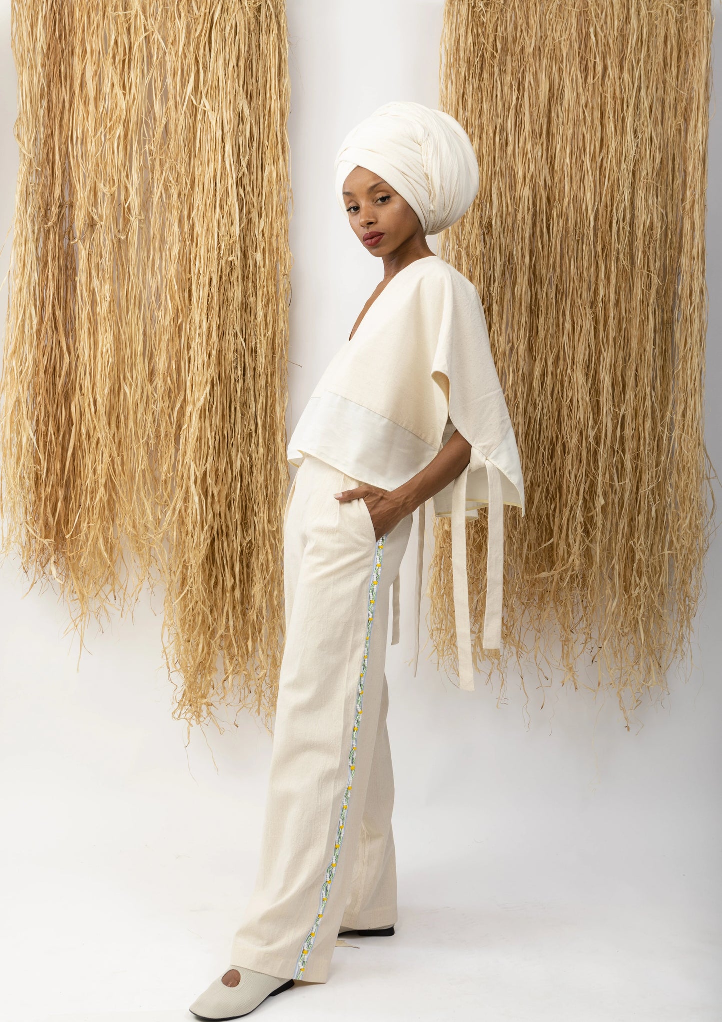 Top Cocoro White LaurenceAirline