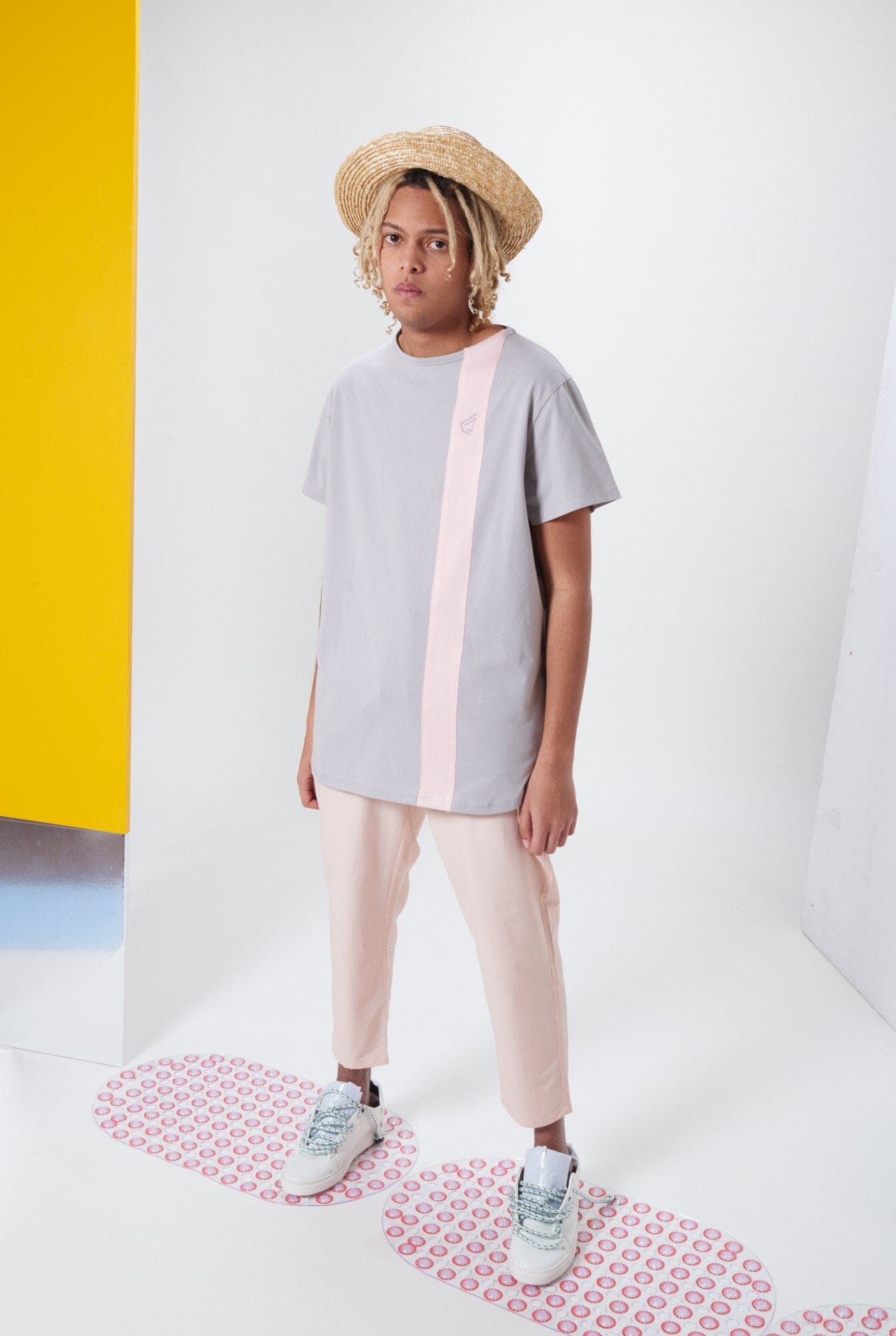 Connection - Grey T-shirt LaurenceAirline