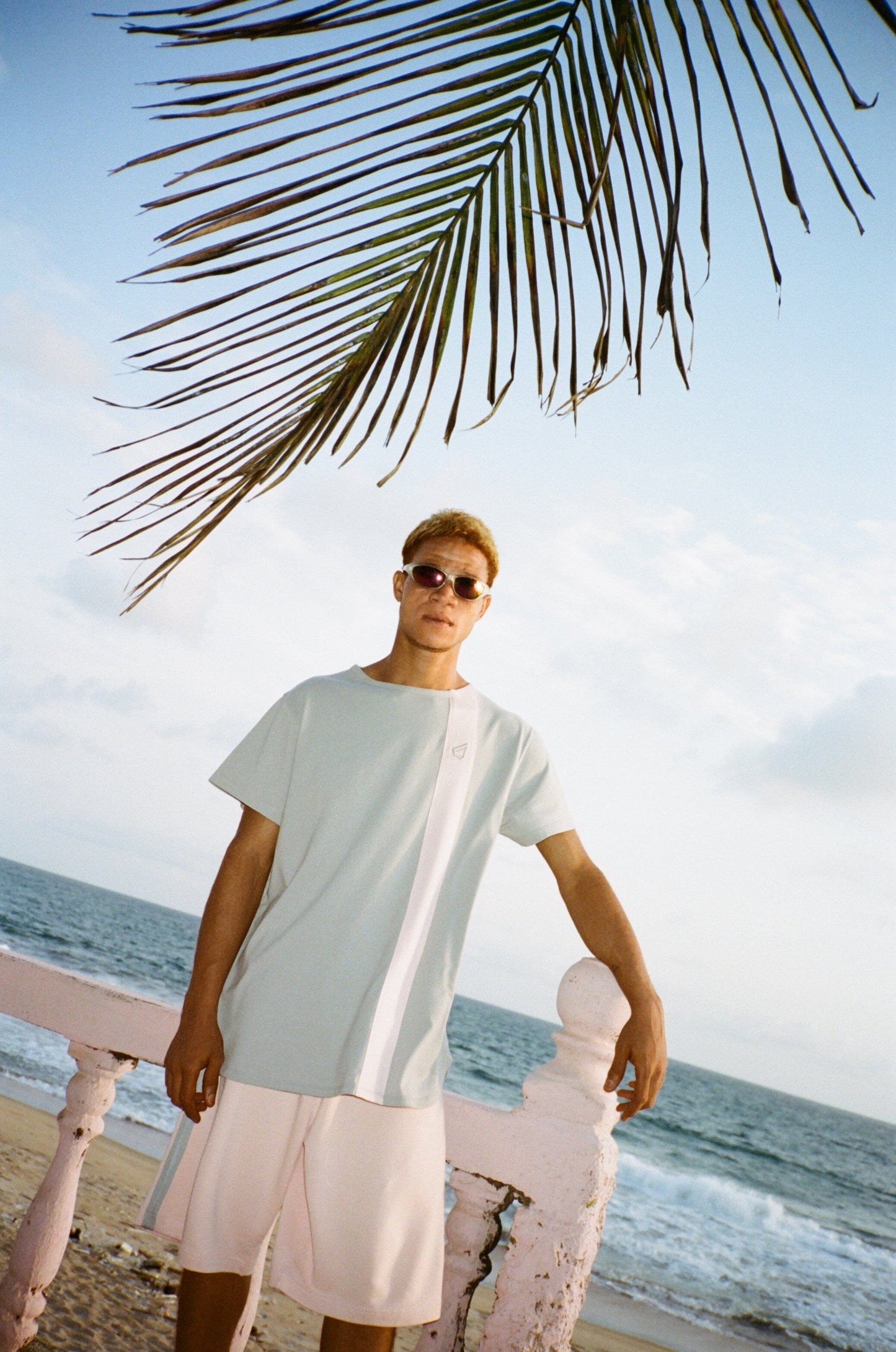 Connection - Grey T-shirt LaurenceAirline