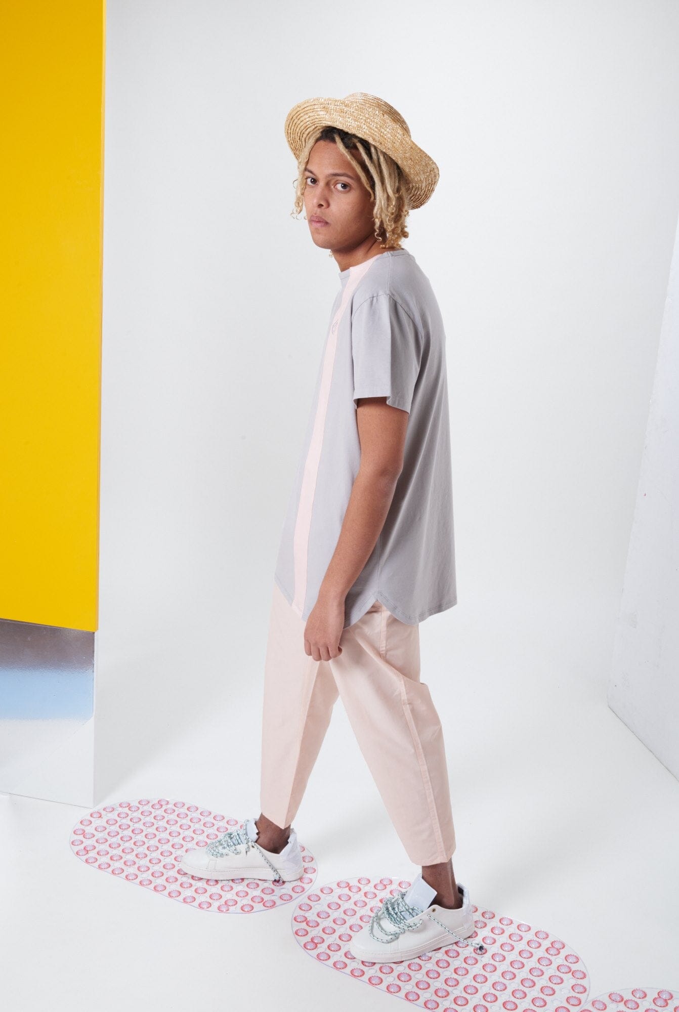 Connection - Grey T-shirt LaurenceAirline