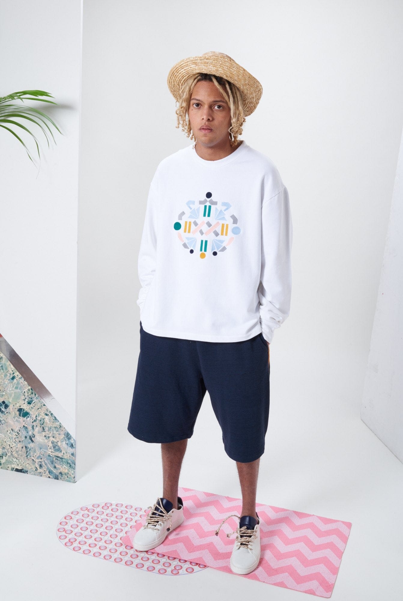 Paradis - White Sweatshirt LaurenceAirline