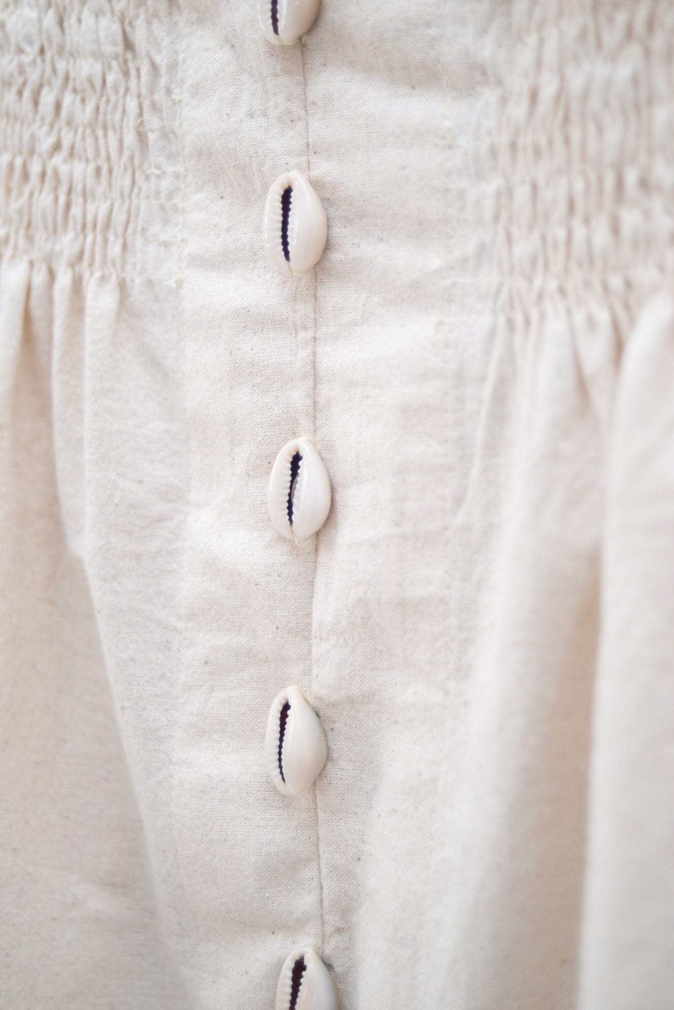 JUPE FENDUE ET COQUILLAGE IVORY LaurenceAirline 