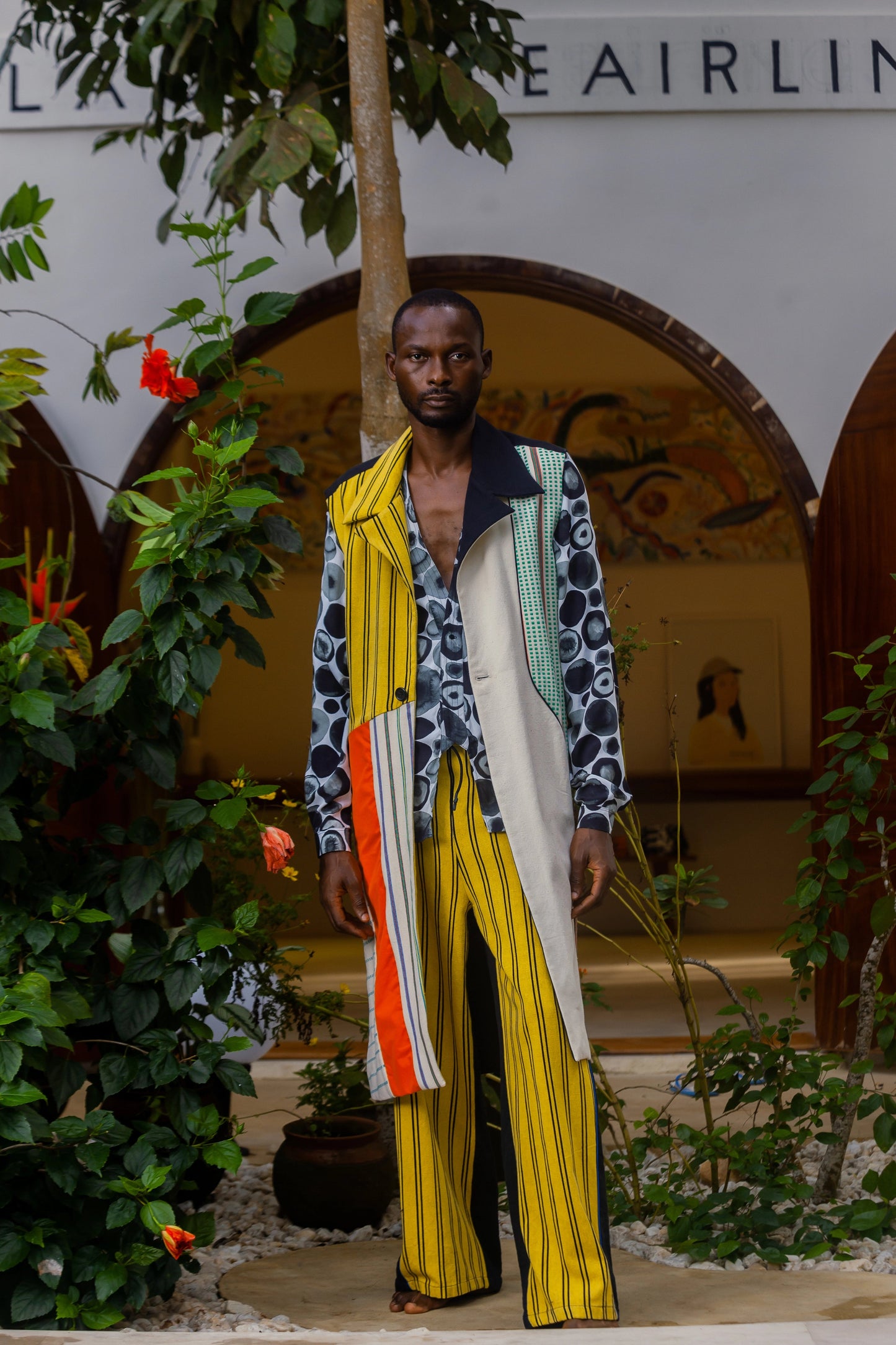 Multicolour Sleevless Coat Sleevless coat New LaurenceAirline 