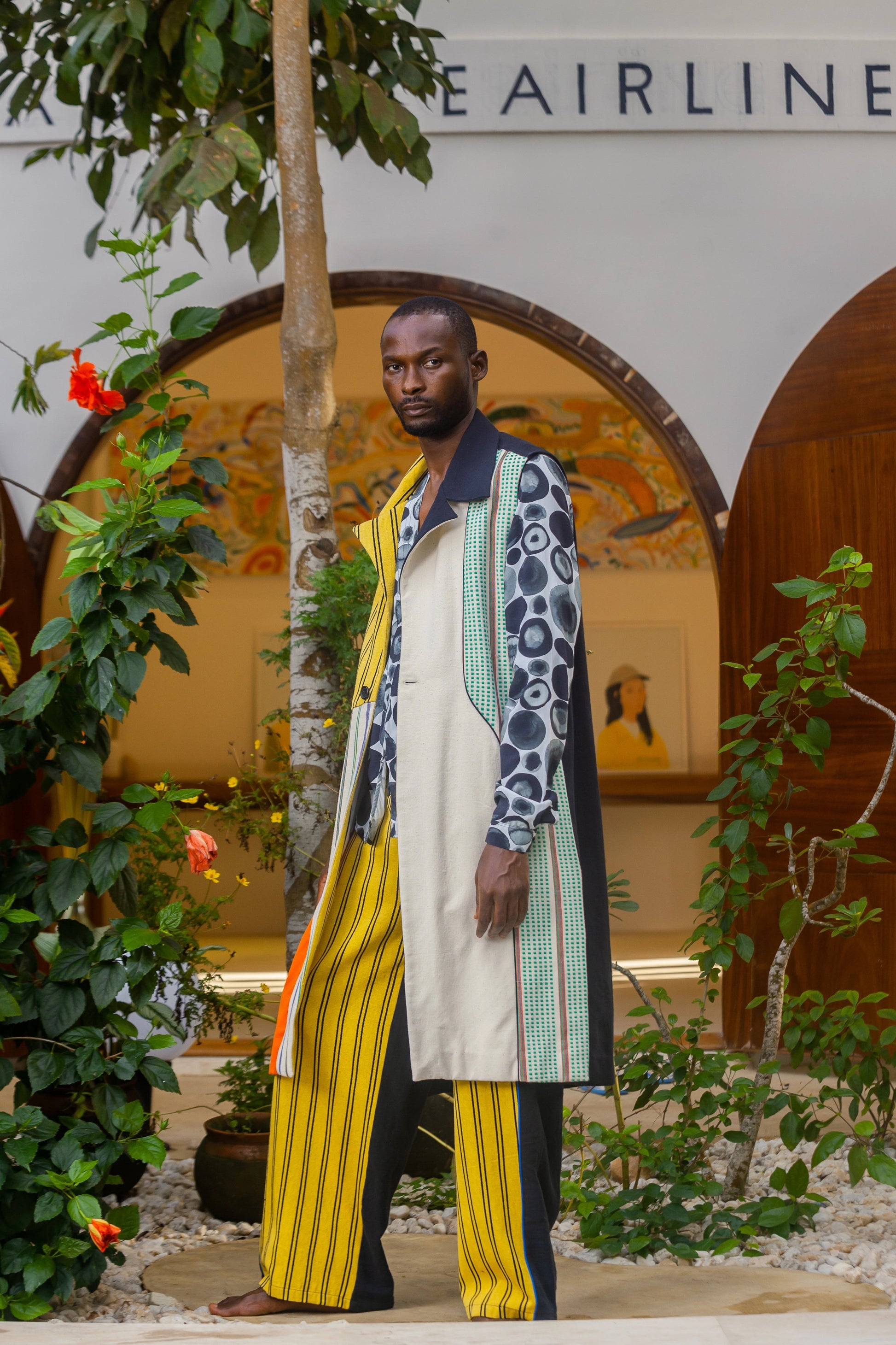 Multicolour Sleevless Coat Sleevless coat New LaurenceAirline 