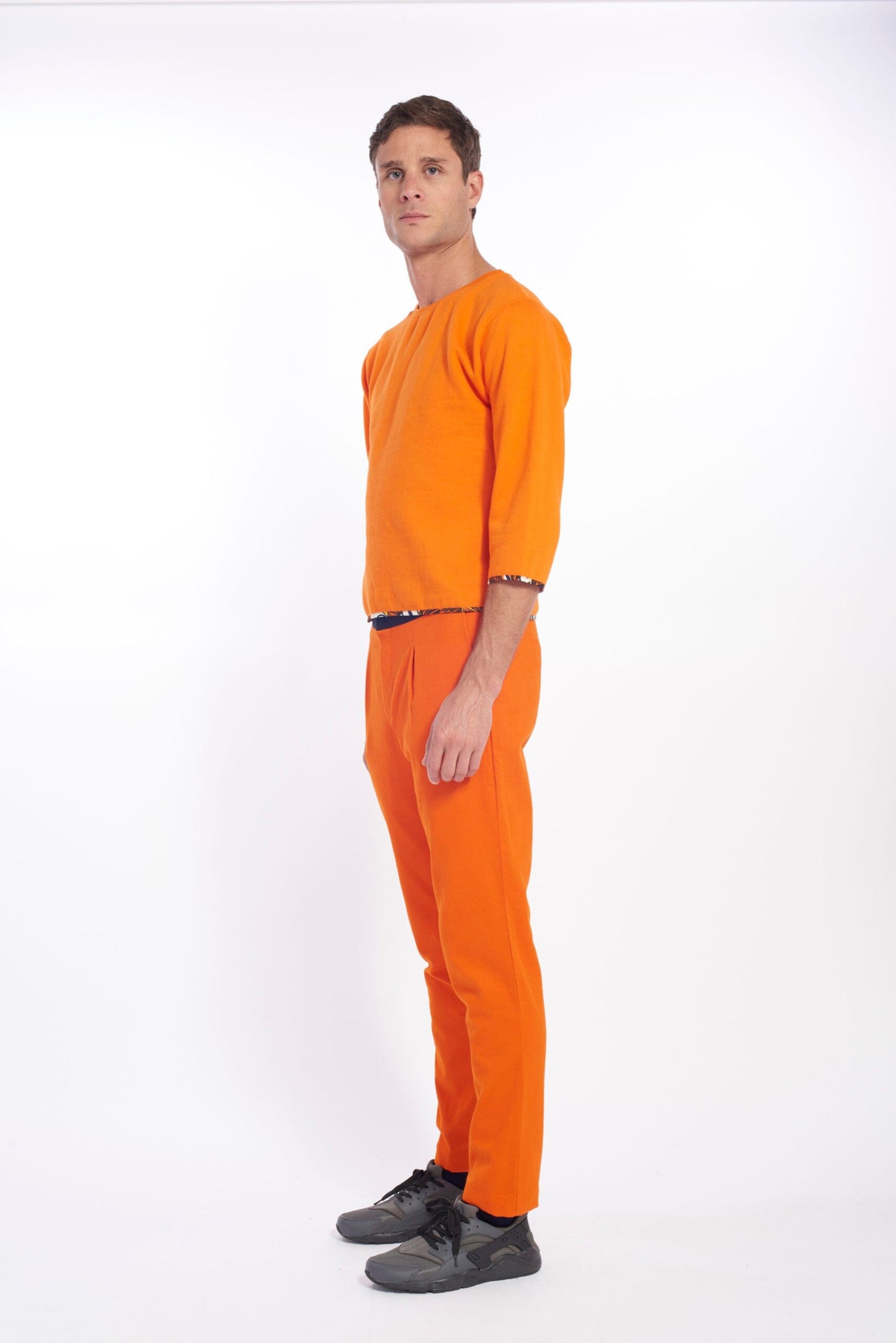 Tiobly - Orange Pants LaurenceAirline 